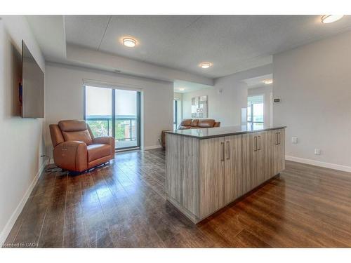 1207-15 Queen Street S, Hamilton, ON - Indoor