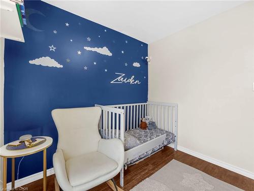 114 Burton Street, Hamilton, ON - Indoor Photo Showing Bedroom