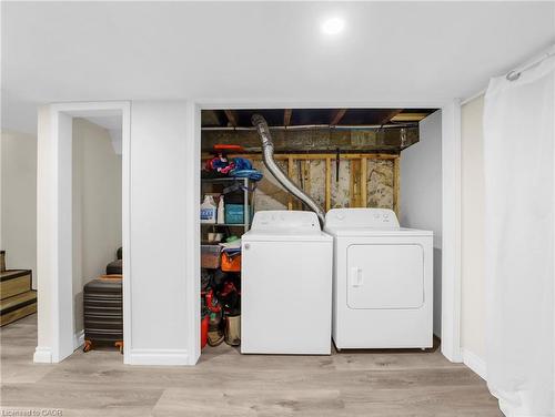 114 Burton Street, Hamilton, ON - Indoor Photo Showing Laundry Room
