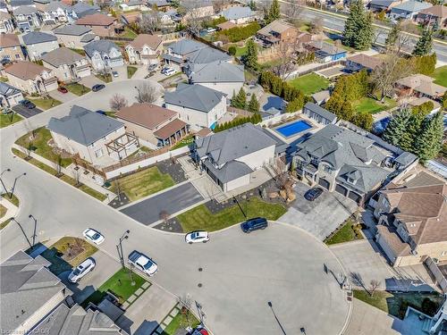 7 Bernini Court, Hamilton, ON - Outdoor With View