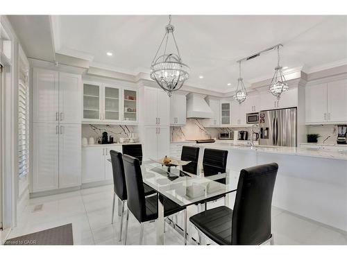 7 Bernini Court, Hamilton, ON - Indoor Photo Showing Other Room