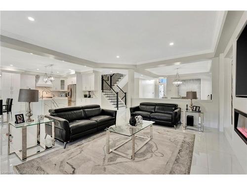 7 Bernini Court, Hamilton, ON - Indoor Photo Showing Living Room With Fireplace