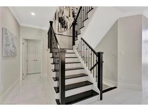 7 Bernini Court, Hamilton, ON - Indoor Photo Showing Other Room