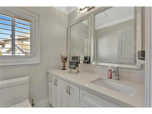 7 Bernini Court, Hamilton, ON - Indoor Photo Showing Bathroom