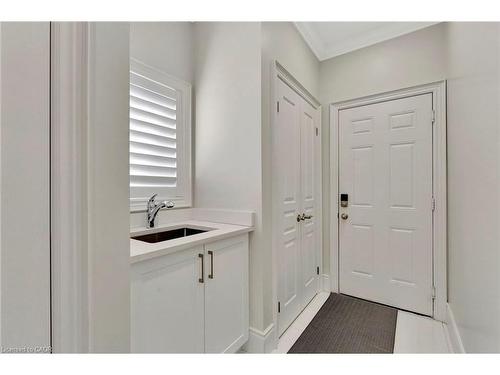 7 Bernini Court, Hamilton, ON - Indoor Photo Showing Other Room