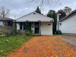 1089 Meredith Avenue  Mississauga, ON L5E 2C8