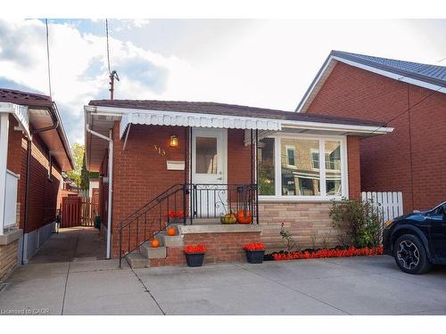 313 Barton Street W, Hamilton, ON - Outdoor With Exterior