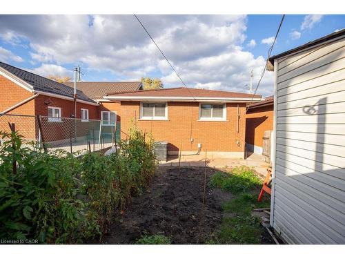 313 Barton Street W, Hamilton, ON - Outdoor With Exterior