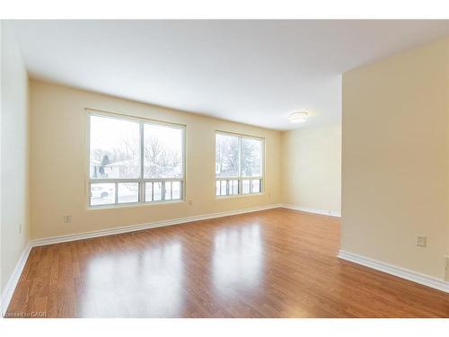 16 Garrow Drive, Hamilton, ON - Indoor Photo Showing Other Room