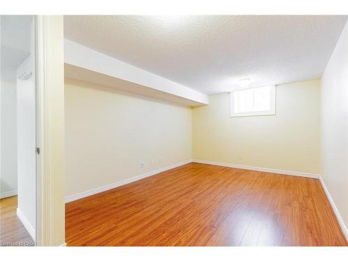 16 Garrow Drive, Hamilton, ON - Indoor Photo Showing Other Room
