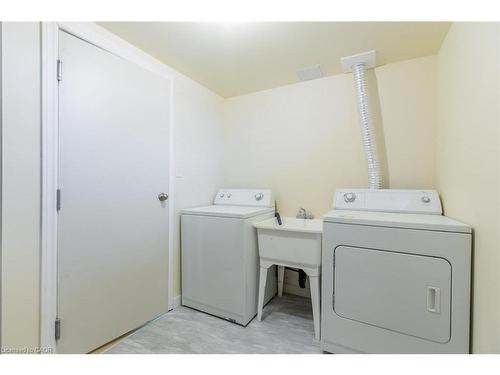 16 Garrow Drive, Hamilton, ON - Indoor Photo Showing Laundry Room