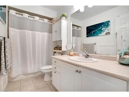 4 Swift Crescent, Cambridge, ON - Indoor Photo Showing Bathroom