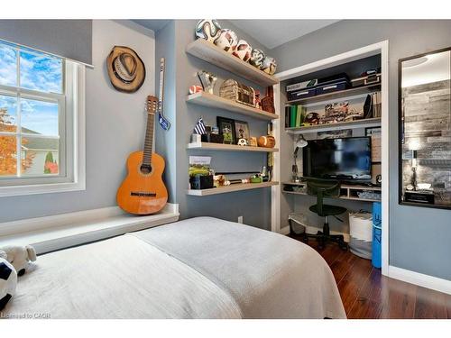4 Swift Crescent, Cambridge, ON - Indoor Photo Showing Bedroom