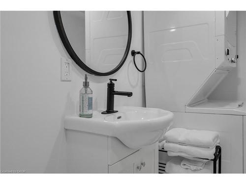 2-16 Golden Boulevard E, Welland, ON - Indoor