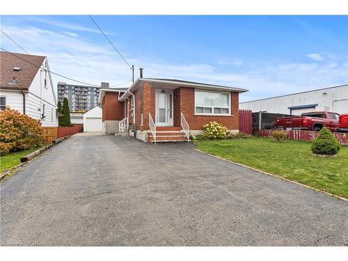 477 East 38Th Street, Hamilton, ON - Outdoor