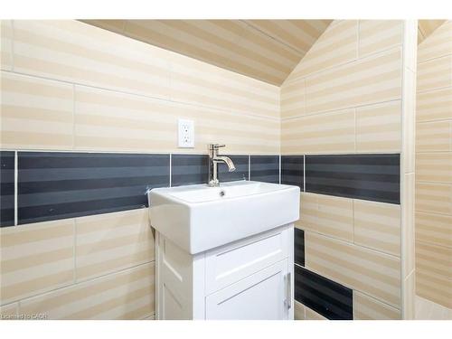 132 Franklin Avenue, Port Colborne, ON - Indoor