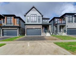 54 Jacob Detweiller Drive  Kitchener, ON N2P 0K7