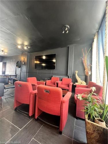 6 Jackson Avenue, Kitchener, ON 