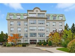 507-405 Erb Street W Waterloo, ON N2L 1W7