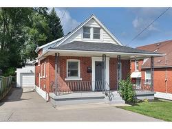 256 Walter Avenue S Hamilton, ON L8K 3L4