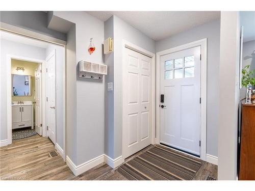 118 Stirling Macgregor Drive, Cambridge, ON - Indoor Photo Showing Other Room