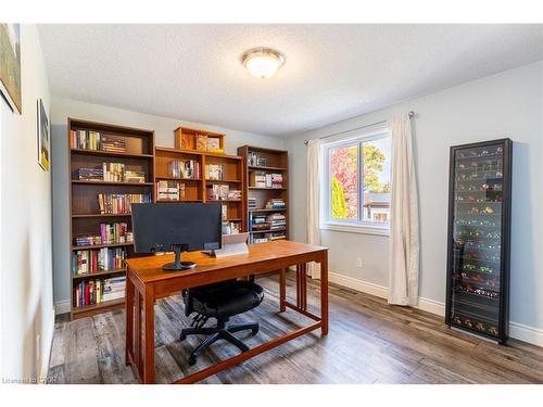 118 Stirling Macgregor Drive, Cambridge, ON - Indoor Photo Showing Office