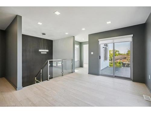 4 Sunrow Gate, Hamilton, ON - Indoor