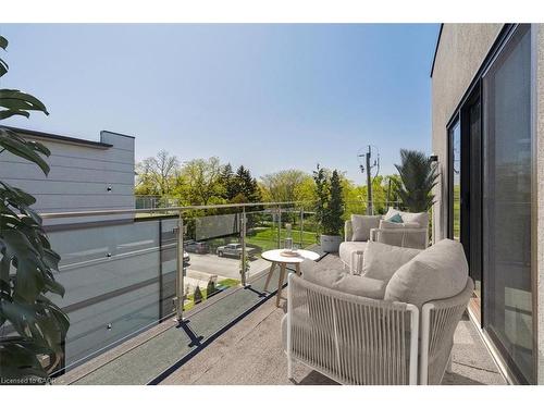 4 Sunrow Gate, Hamilton, ON - Outdoor With Exterior