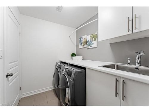 4148 Galileo Common, Burlington, ON - Indoor Photo Showing Laundry Room