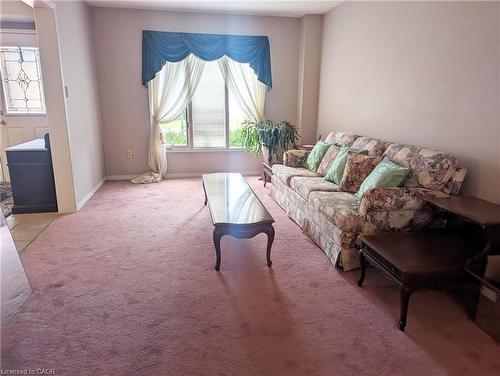 537 Westman Avenue, Peterborough, ON - Indoor