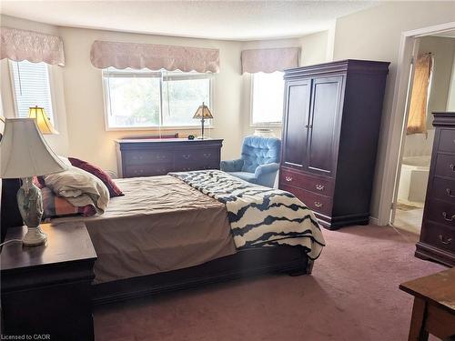 537 Westman Avenue, Peterborough, ON - Indoor Photo Showing Bedroom