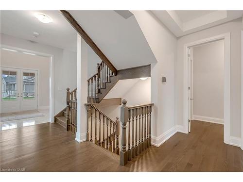 27 Gamble Street, Halton Hills, ON - Indoor Photo Showing Other Room