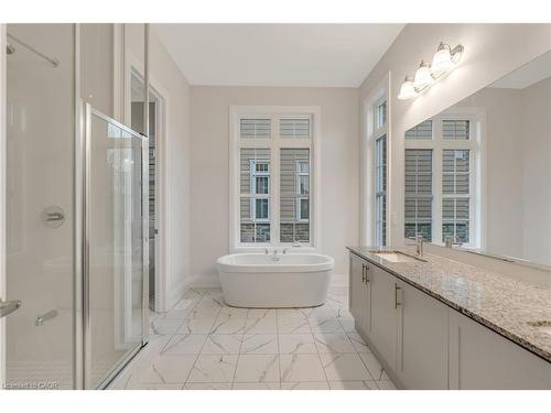 27 Gamble Street, Halton Hills, ON - Indoor Photo Showing Bathroom