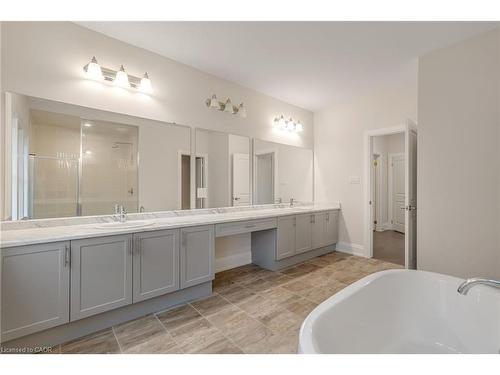 27 Gamble Street, Halton Hills, ON - Indoor Photo Showing Bathroom