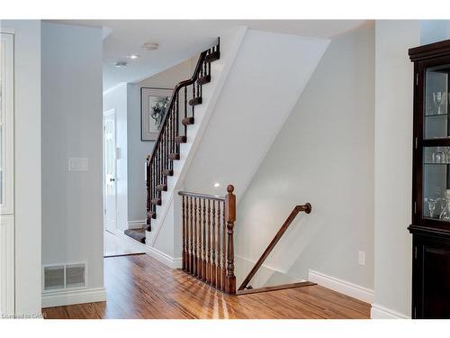 19-2151 Walkers Line, Burlington, ON - Indoor Photo Showing Other Room
