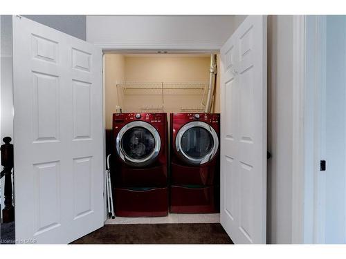 19-2151 Walkers Line, Burlington, ON - Indoor Photo Showing Laundry Room