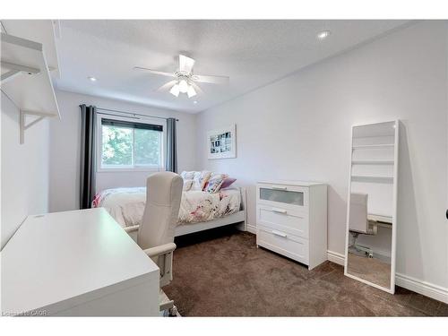 19-2151 Walkers Line, Burlington, ON - Indoor Photo Showing Other Room