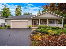 121 Bushmill Circle  Freelton, ON L8B 1A5