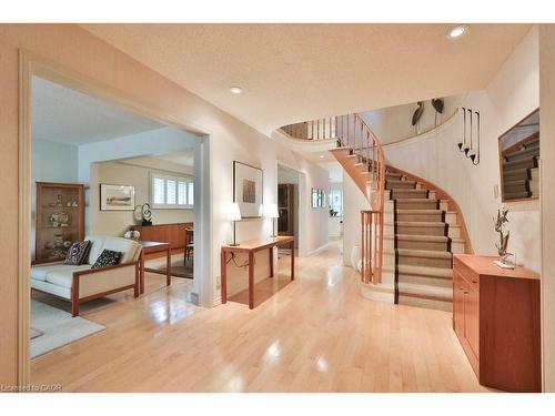 1995 Pitagora Court, Mississauga, ON - Indoor Photo Showing Other Room