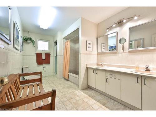 1995 Pitagora Court, Mississauga, ON - Indoor Photo Showing Other Room