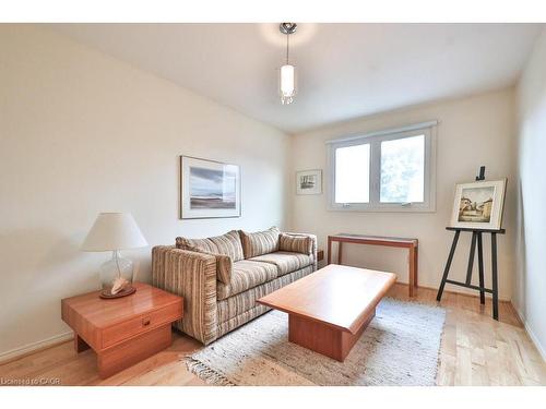 1995 Pitagora Court, Mississauga, ON - Indoor Photo Showing Living Room