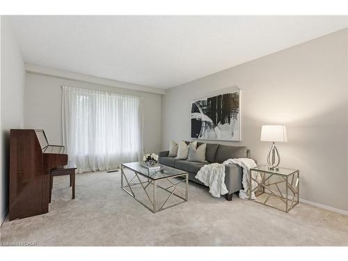 28 Bacall Crescent, Hamilton, ON - Indoor