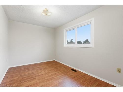 28 Bacall Crescent, Hamilton, ON - Indoor Photo Showing Other Room