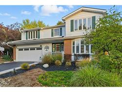 457 Stillmeadow Circle  Waterloo, ON N2L 5M1