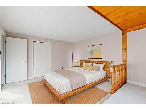 457 Stillmeadow Circle, Waterloo, ON - Indoor Photo Showing Bedroom