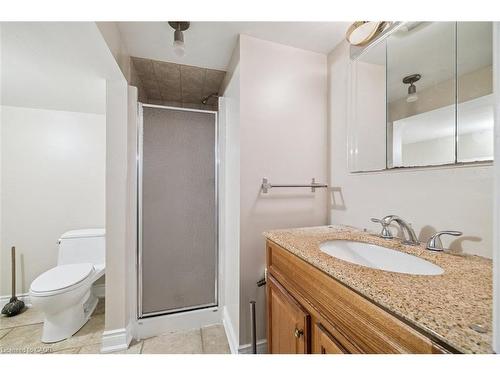 8 Wavell Avenue, Hamilton, ON - Indoor Photo Showing Bathroom