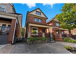 70 Rosemont Avenue  Hamilton, ON L8L 2M5