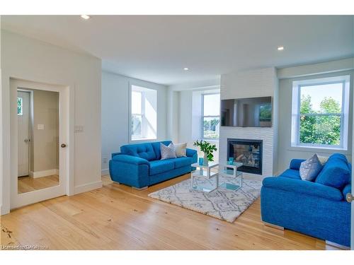 1748 Centre Road, Carlisle, ON 