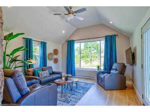 1748 Centre Road, Carlisle, ON 