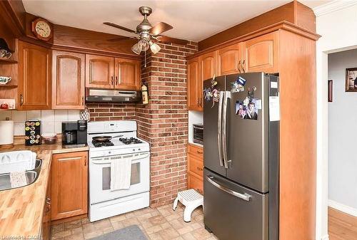 79 Nash Road N, Hamilton, ON - Indoor Photo Showing Kitchen